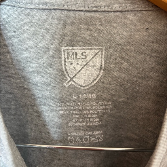 The Crew Columbus Crew Graphic T-Shirt BNWT - Picture 3 of 7